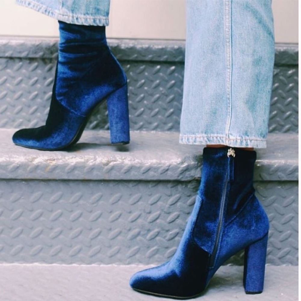 Steve Madden Blue Velvet Boots